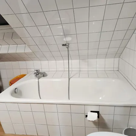 Wohlfuehl Mit Schoenem Balkon, Aussicht Und Kueche, Wehme Апартаменты Rosdorf (Lower-Saxony)